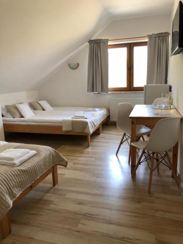 1 queen bed
