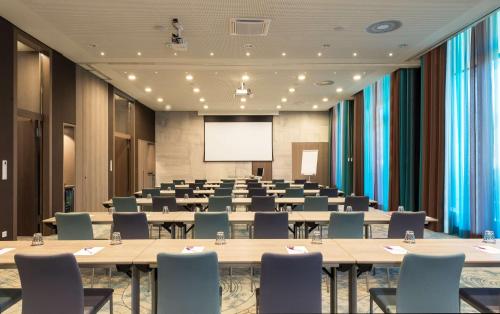 Hyatt Place Frankfurt Airport - image 14