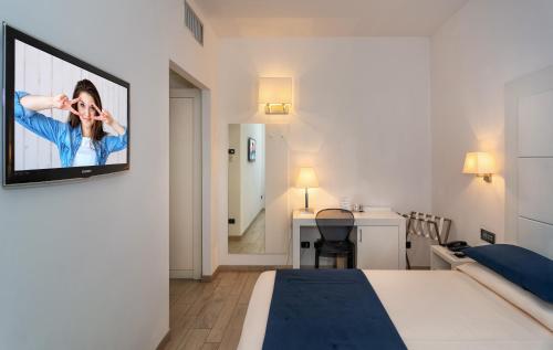 Hotel Central Park - image 11