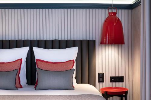 Hotel D Geneva - image 4