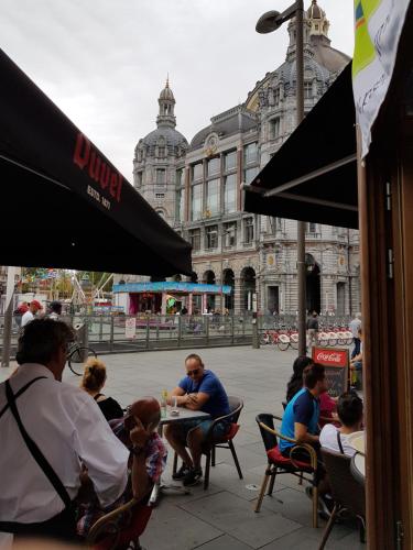 Hotel Flox In Antwerp Belgium Reviews Prices Planet Of Hotels