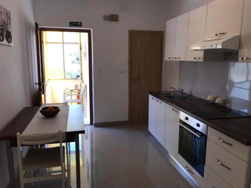 Oprema, Studio Apartment Sabljic in Kaštel Lukšič
