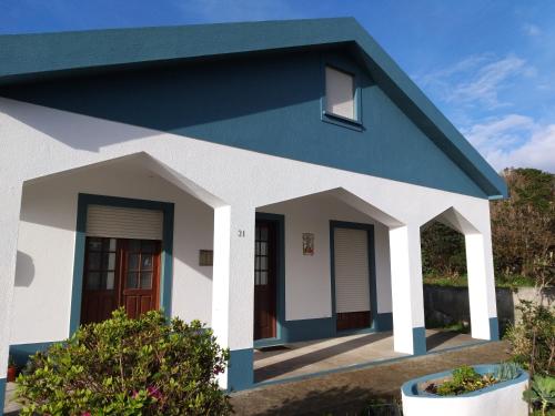  Azul 31 in 9960-432 Lajes das Flores
