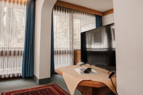 Hotel Vier Jahreszeiten - image 2