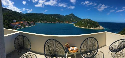  Apartments Kurelja in Lastovo