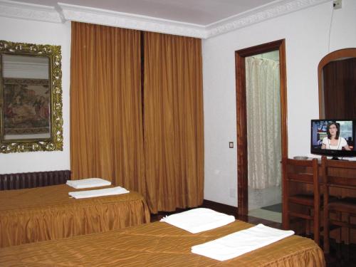 Hotel Antoyana - image 10