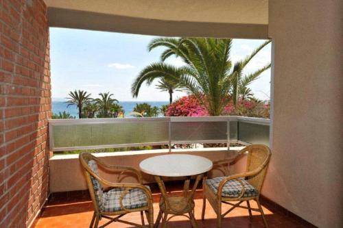 Double or Twin Room with Sea View