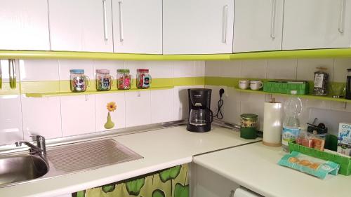 Marbella Beach, apartamento para 2 en Alvarito Playa, Marbella (foto 2)