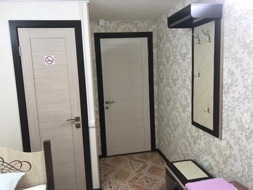 Tsentralnaya Inn - image 12