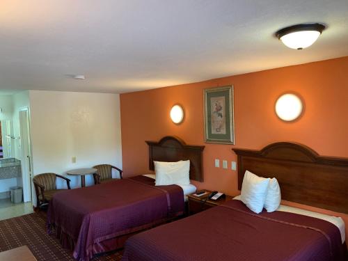 Double Room with Two Double Beds - Non-Smoking