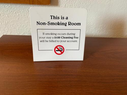 King Room - Non-Smoking