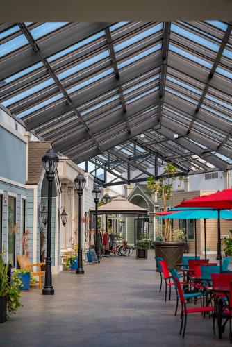 Exterior view, Oceano Hotel and Spa Half Moon Bay Harbor in Half Moon Bay