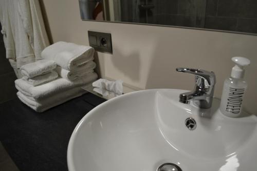 B&B Allegambe's Goed - image 7