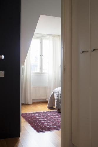 2ndhomes 2BR City Center Penthouse with Balcony and Sauna, Helsinki (photo 10)