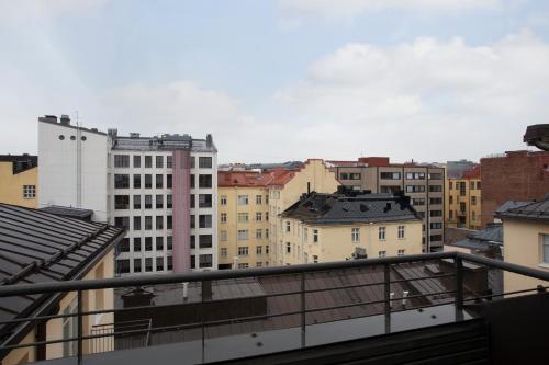 2ndhomes 2BR City Center Penthouse with Balcony and Sauna, Helsinki (photo 8)