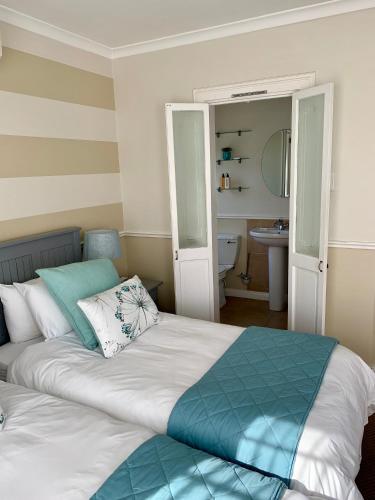 Fifth Avenue Beach House – Gqeberha, IL