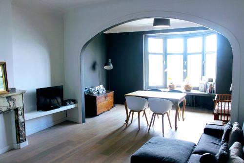  Spacious beautiful appartment in Antwerp, Pension in Antwerpen