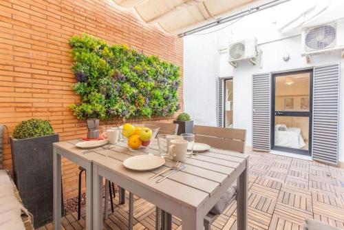 Panther Home Conde de Ibarra, Siviglia