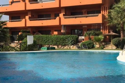 Úszómedence, Beautiful apartment in Costa del Sol,500m from sea in Buenas Noches
