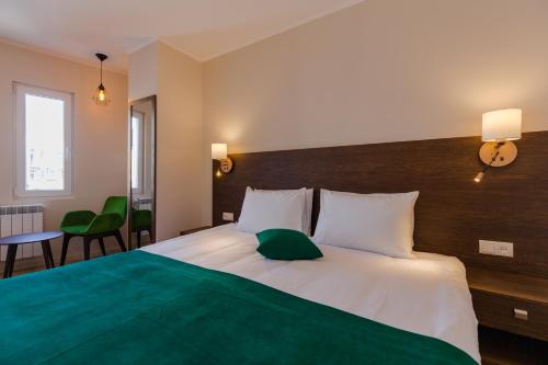 Hotel BLOOM Batumi – Batumi, IL