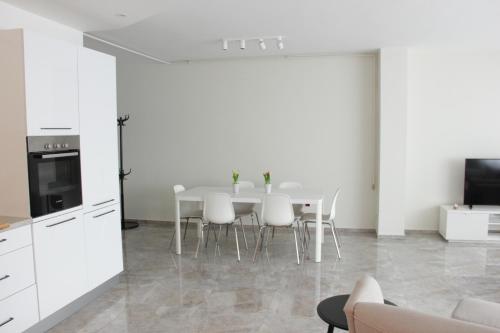 設施, Lux House Olga in 魯馬