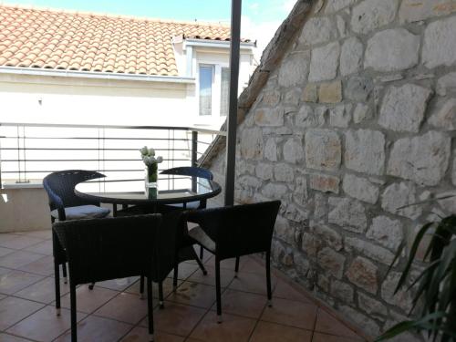 Familia City Center Apartments - image 8