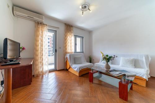 SMS Apartments - image 4