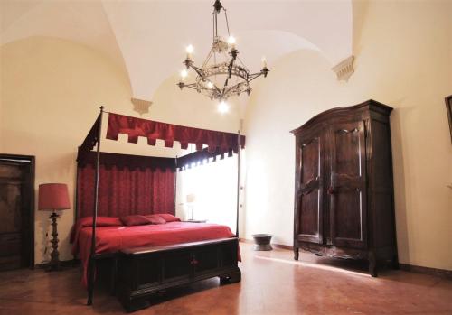  Medieval Palazzo Becci in San Gimignano