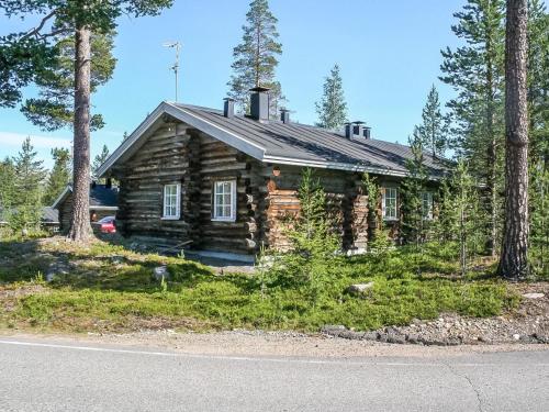 Holiday Home Lomayllas a 13 - hotellintie 1 a by Interhome in Yllasjarvi