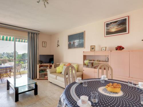 Apartment Boulouris Mimosa by Interhome near McDonald's