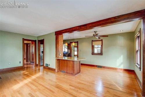 Charming Tudor Cottage w/ Hot Tub - image 2
