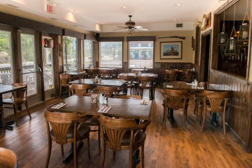 Trapper's Choice Inn & Restaurant in Parry Sound (ON)