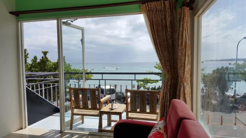 Balcony/terrace, Hearty Homestay in South Beach