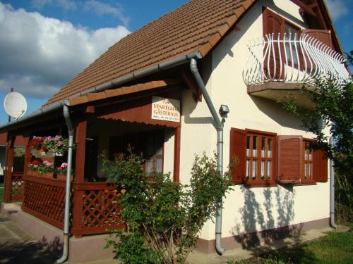 B&B Tiszafüred - Kitti Vendégház - Bed and Breakfast Tiszafüred