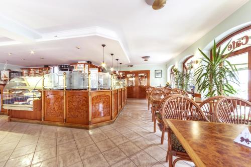 Banketu zāle, Hotel Burgas in Stassfurt