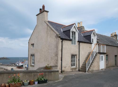 The Blue Hoose - Gardenstown