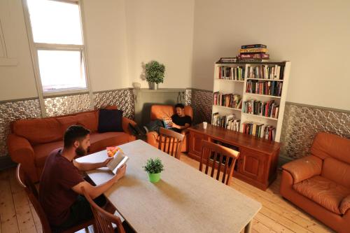 Britannia on William - Hostel Room Type - 1 Person in 4-Bed Dormitory - Mixed