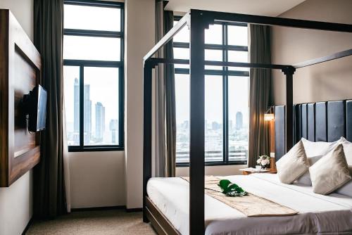 room detail thumbnail 1