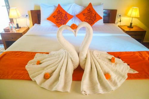 Deluxe Double Room image 7