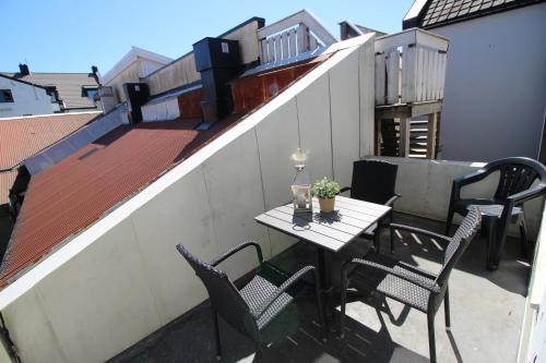 Apartment with Balcony