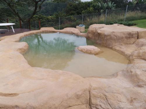 Swimming pool, The Anchorage Krantzkloof in Everton