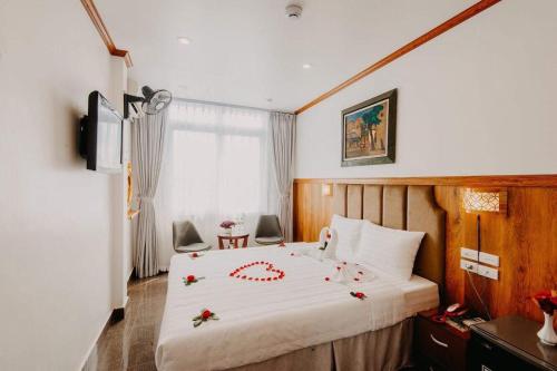 room detail thumbnail 0