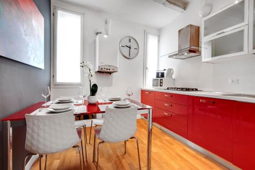 Charming Castello Apartments - image 12