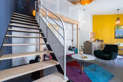 L'Abeille - Boutique Apartments - image 2