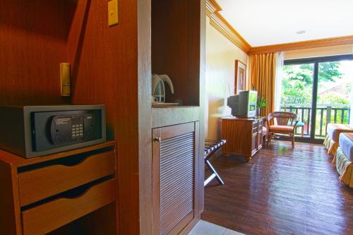Boracay Tropics Resort Hotel Room Type - Superior Double Room