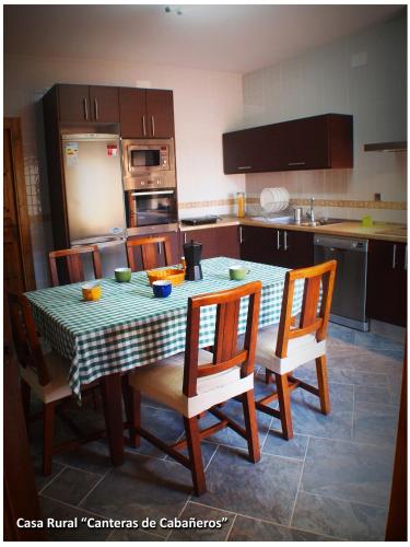 Casa Rural Las Canteras de Cabañeros (Casa Rural Las Canteras de Cabaneros) in Retuerta Del Bullaque