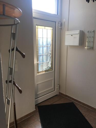 Haus Springpfuhl EG 2.4km von Massower Straße entfernt