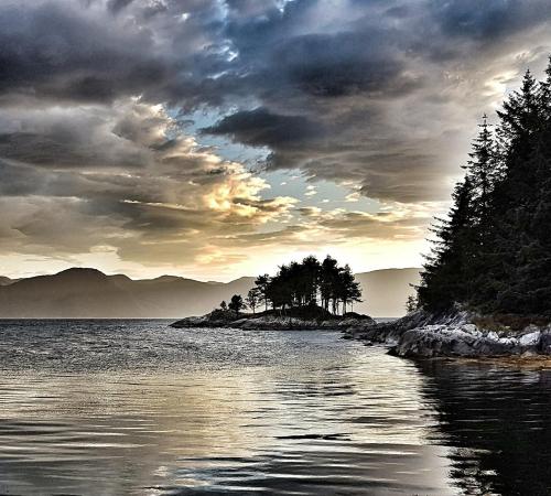 Létesítmények, Waerholmen in Forde