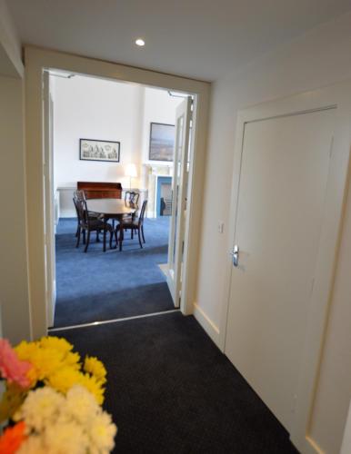 Superior Apartment image 10
