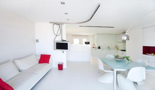 You Stylish El Born Apartments - image 3